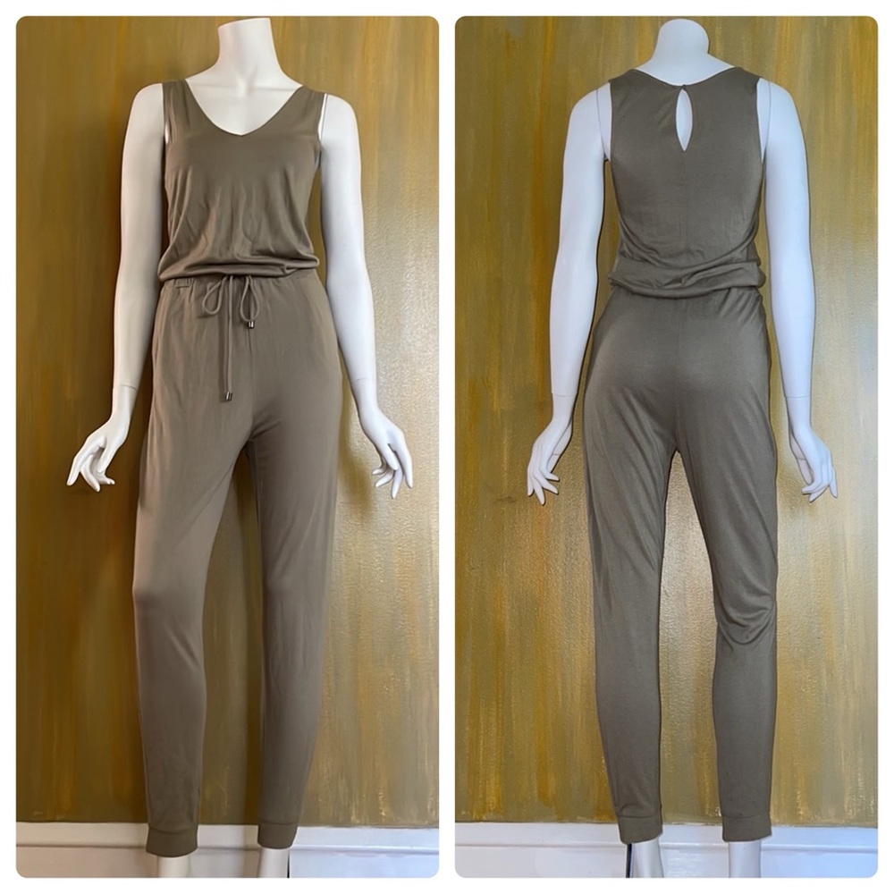 Forever 21 Contemporary Olive Green Sleeveless Jumpsuit S